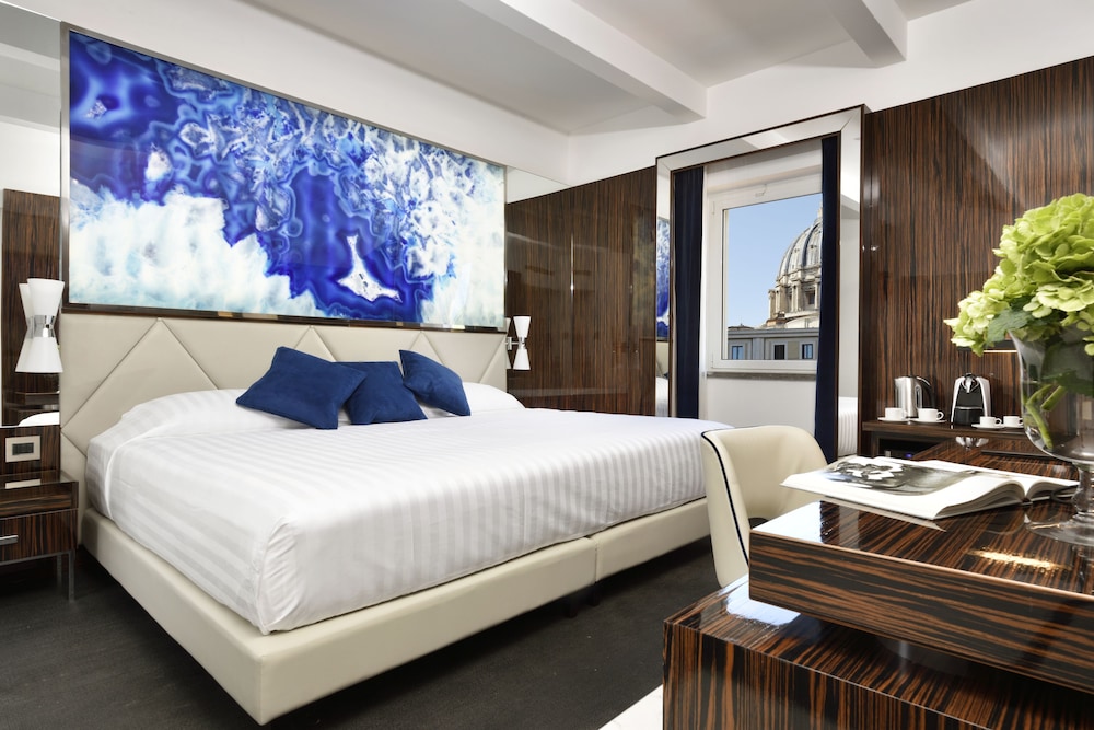 elle boutique hotel