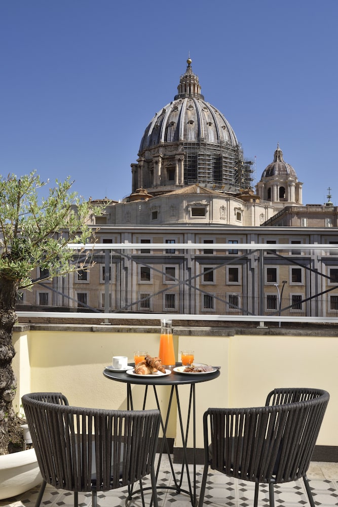 elle boutique hotel