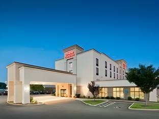 hampton inn petersburg southpark mall