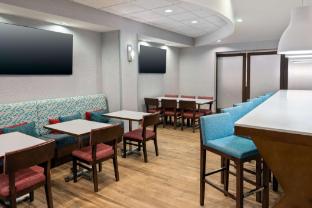hampton inn petersburg southpark mall
