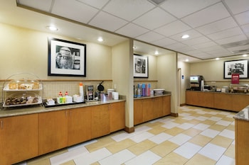 Hampton Inn Petersburg-Southpark Mall,Petersburg>>Colonial Heights,3 star