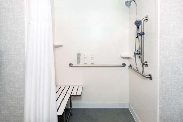 hampton inn petersburg southpark mall