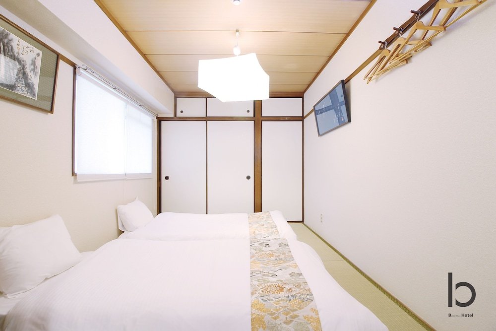 dai3himawari building 402 504 704