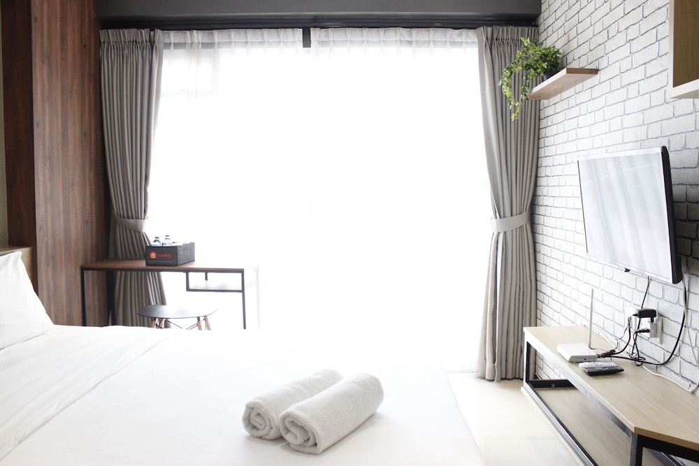 artistic and scenic studio at gateway pasteur near cimahi
