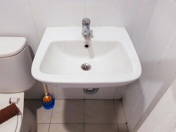 simply look studio tamansari mahogany karawang apartment