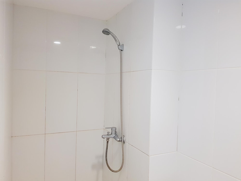 simply look studio tamansari mahogany karawang apartment