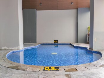 simply look studio tamansari mahogany karawang apartment