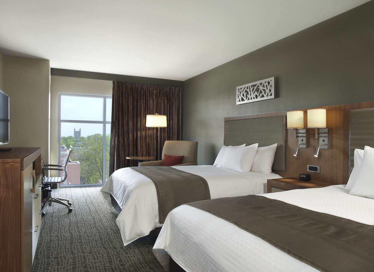 the broadway columbia a doubletree by hilton