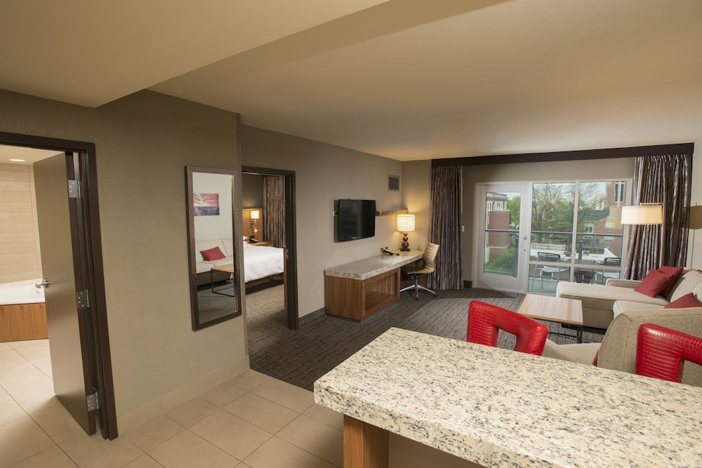 the broadway columbia a doubletree by hilton