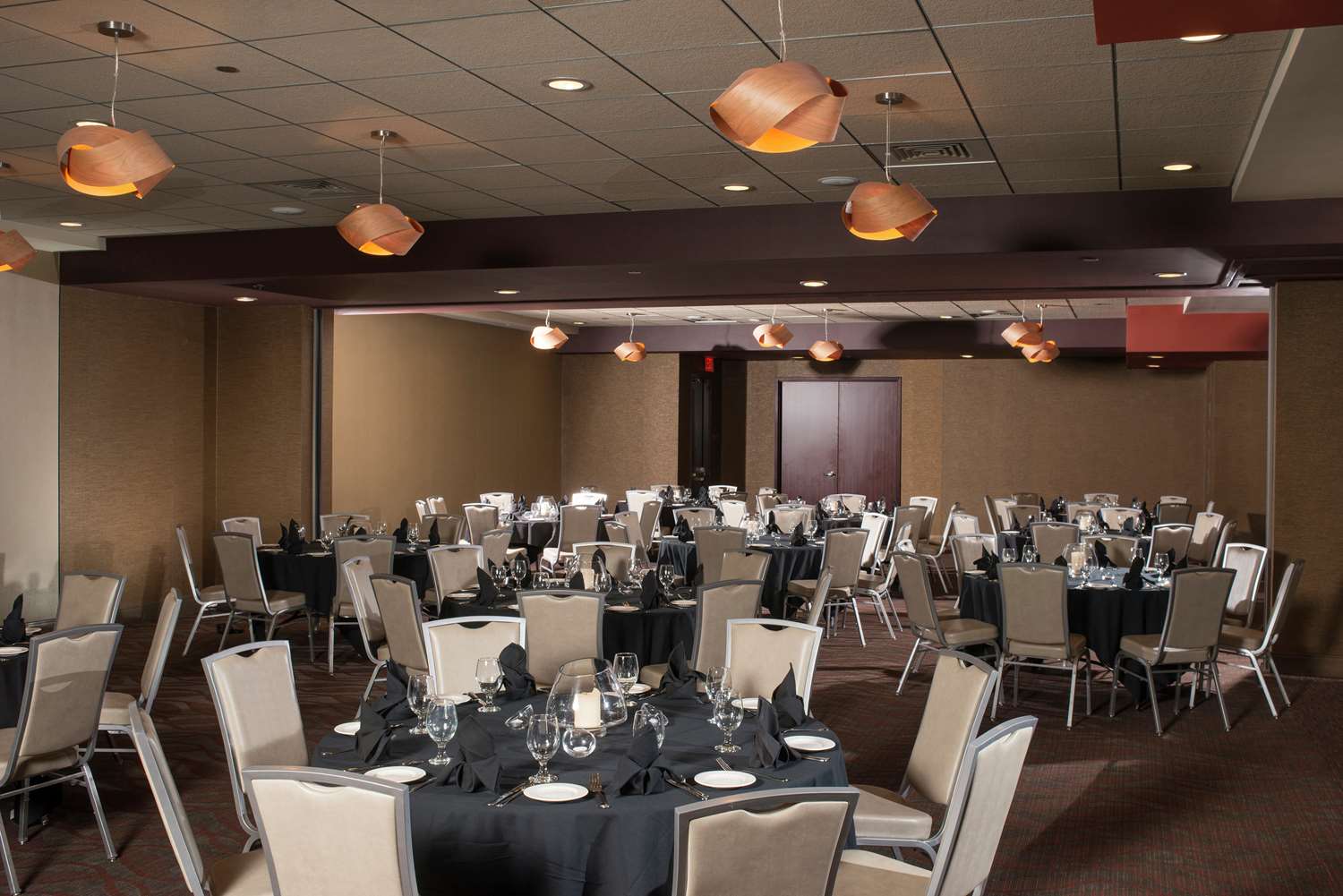 the broadway columbia a doubletree by hilton
