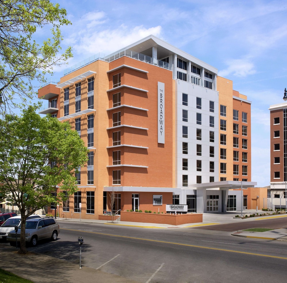 The Broadway Columbia - A Doubletree By Hilton,Columbia>>Boone County,4 star