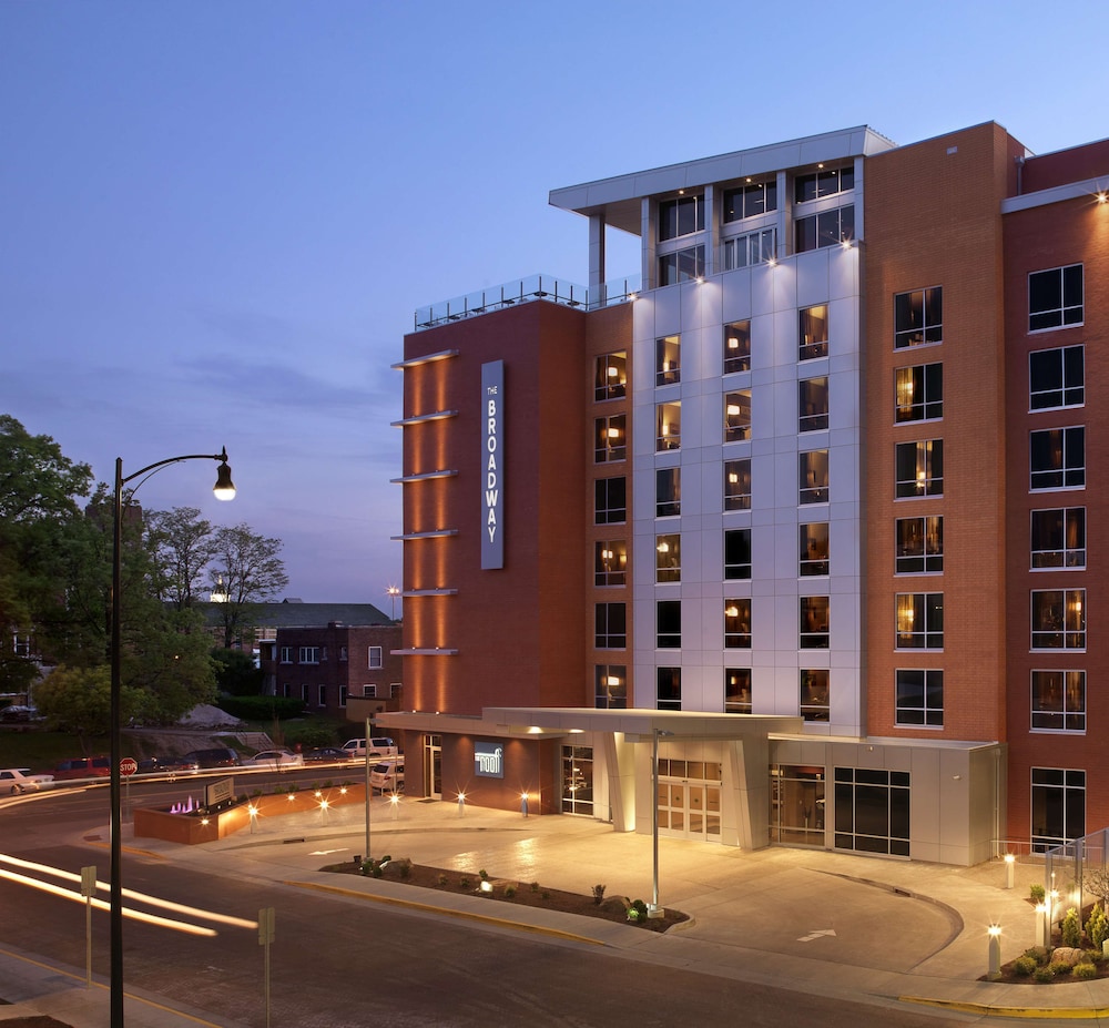 The Broadway Columbia - A Doubletree By Hilton,Columbia>>Boone County,4 star