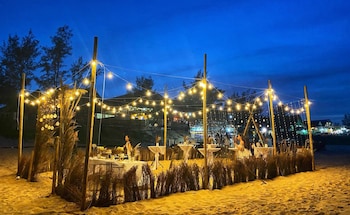 nana lee homestay and restaurant