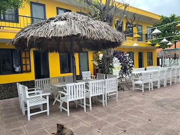 nana lee homestay and restaurant
