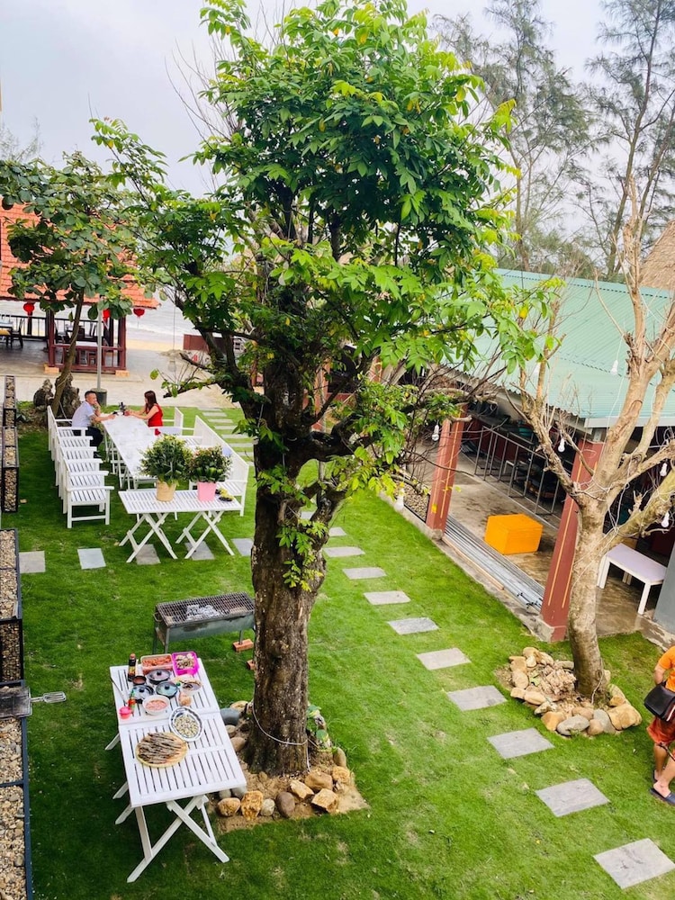 nana lee homestay and restaurant