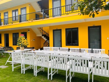 nana lee homestay and restaurant