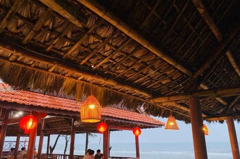 nana lee homestay and restaurant