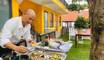 nana lee homestay and restaurant