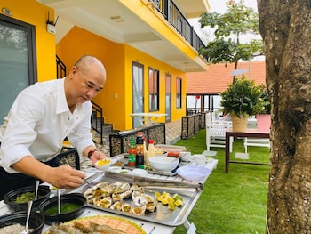 nana lee homestay and restaurant