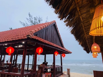 nana lee homestay and restaurant