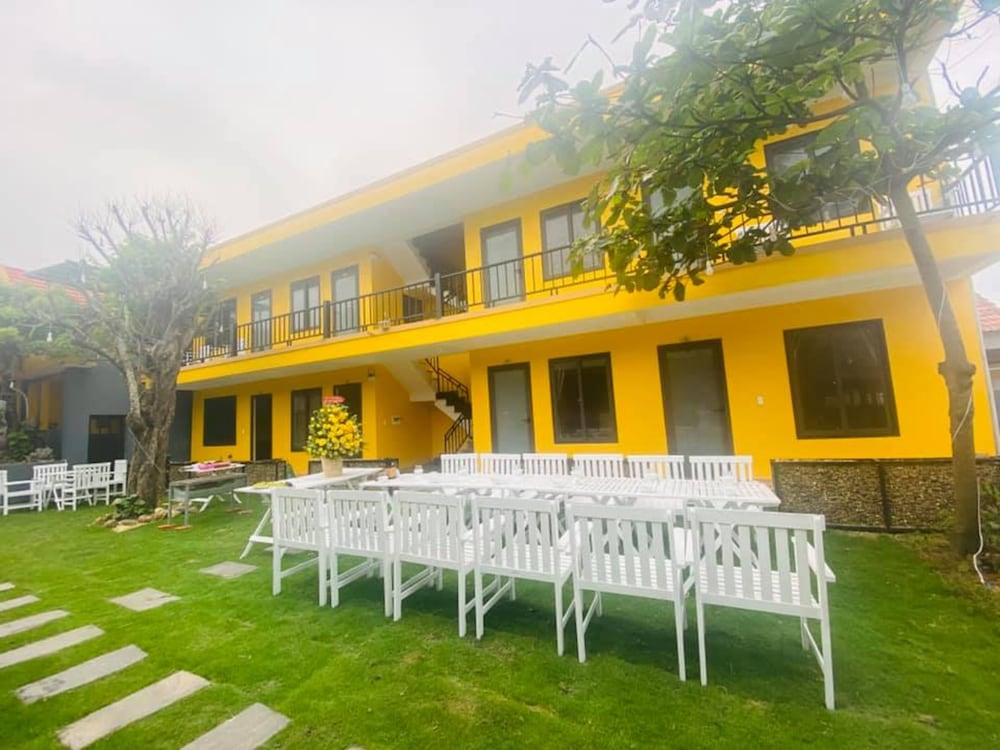 nana lee homestay and restaurant
