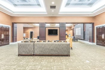 Doubletree By Hilton Columbus,Columbus Airport>>Columbus,4 star