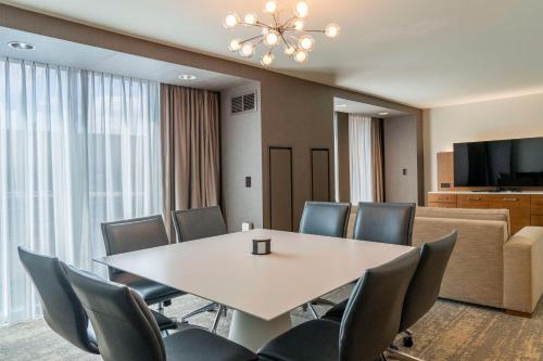 hilton columbus downtown