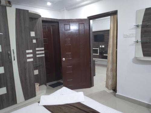 la platina premium suites near puri sea beach