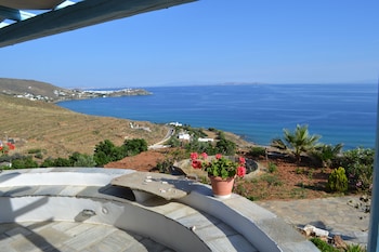 tinos
