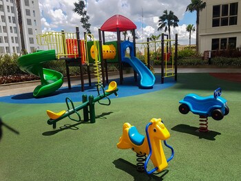 minimalist 2br apartment at m town residence