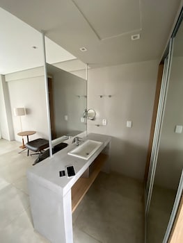 bugen paiva home stay flat