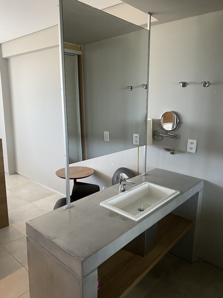 bugen paiva home stay flat