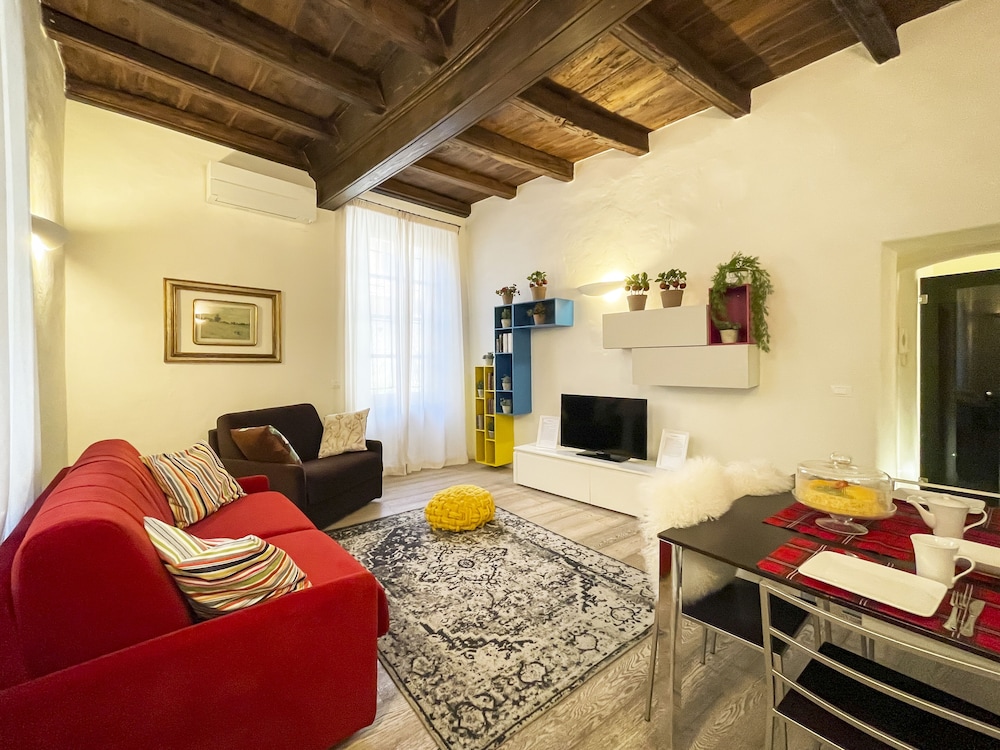 lux apartment castello