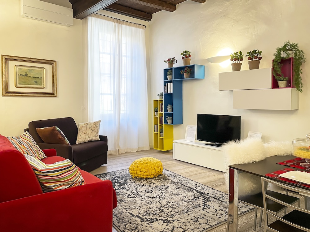 lux apartment castello