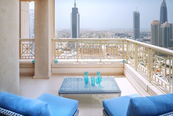 dream inn apartments 29 boulevard private terrace
