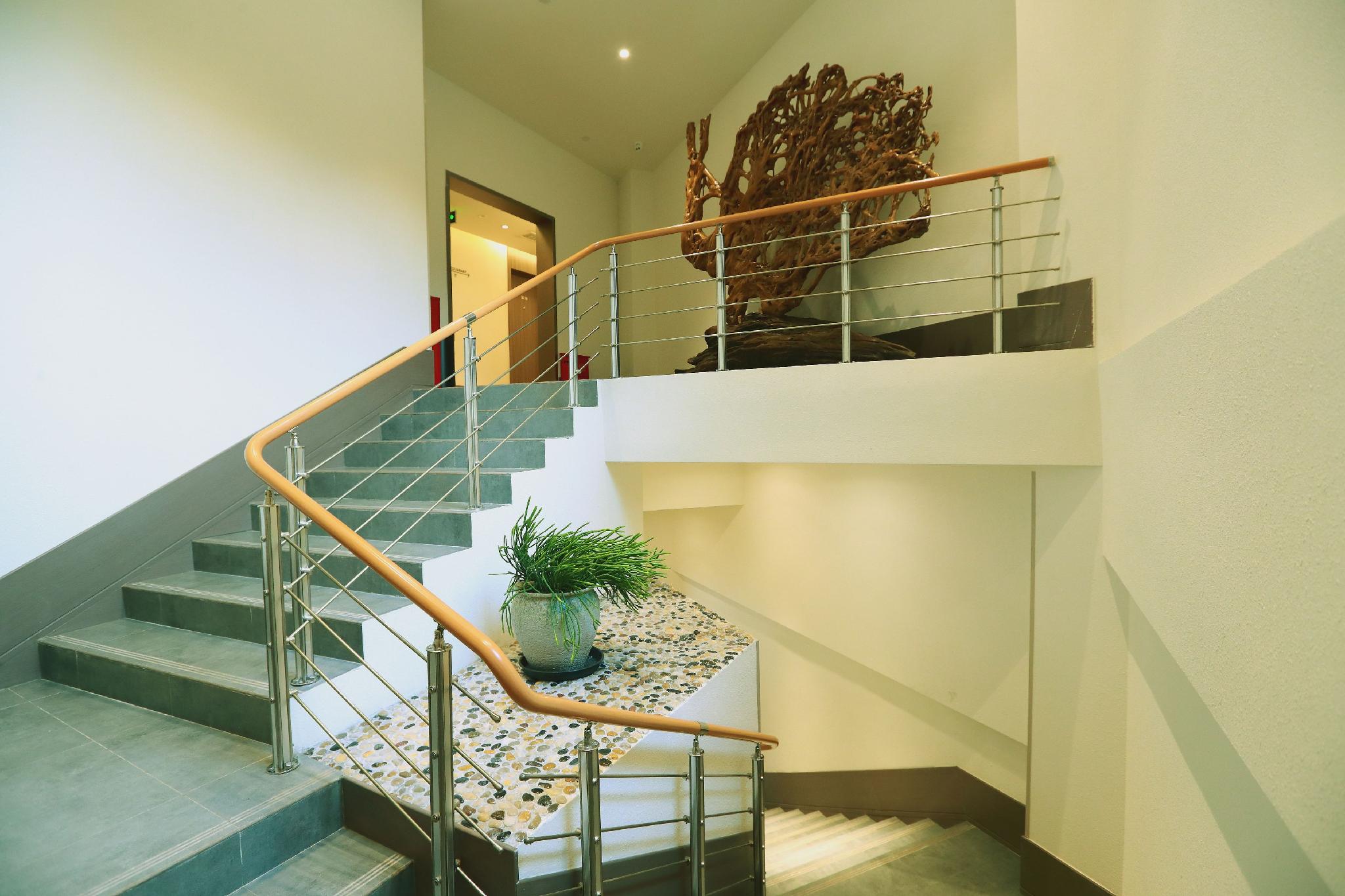 hanting hotel wansheng old street