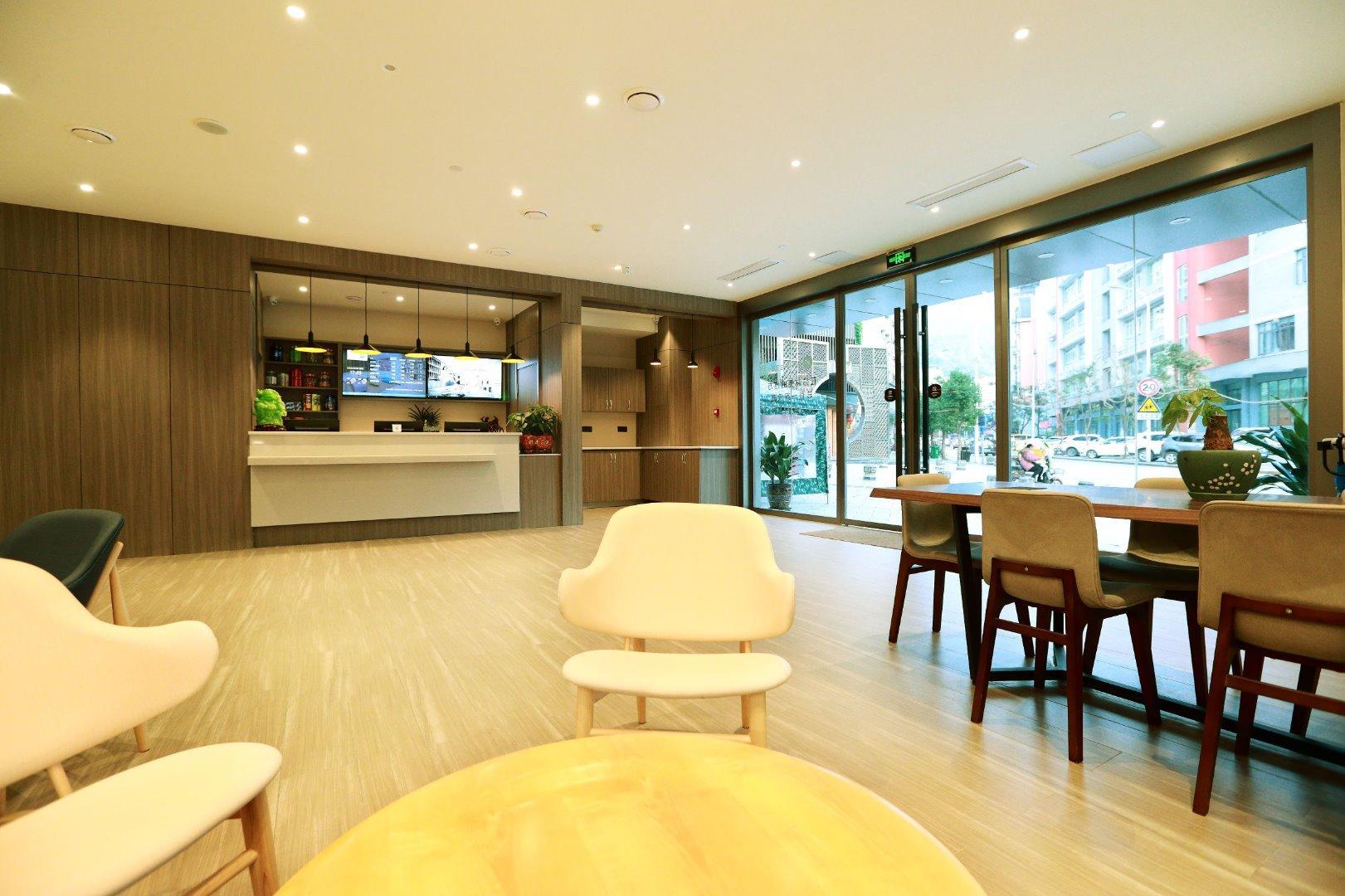 hanting hotel wansheng old street