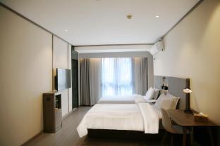 hanting hotel wansheng old street