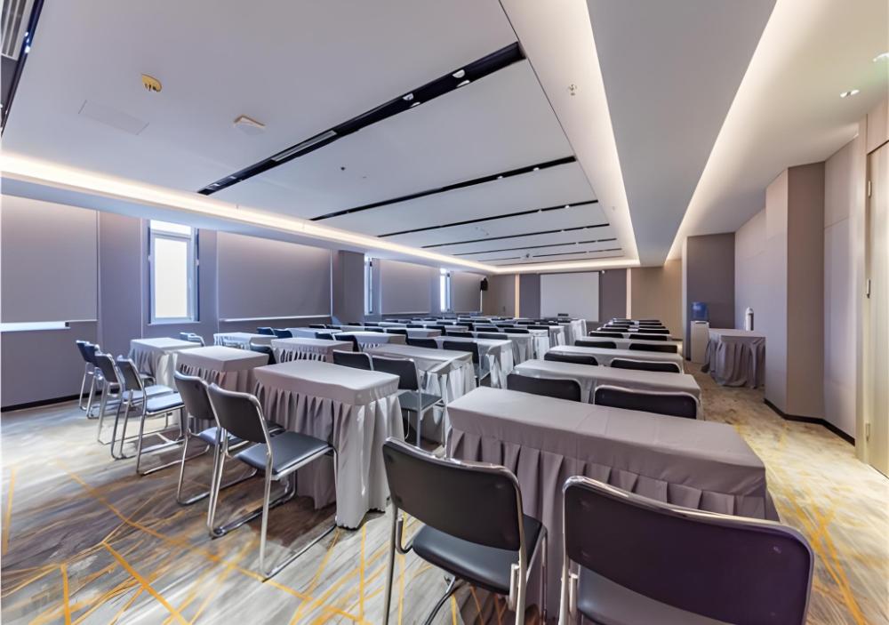 echarm hotel nanjing banqiao liucun metro station