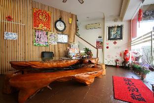 sun moon lake sunflower house