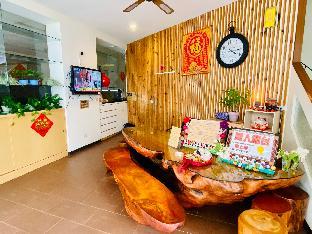 sun moon lake sunflower house