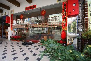 sun moon lake sunflower house