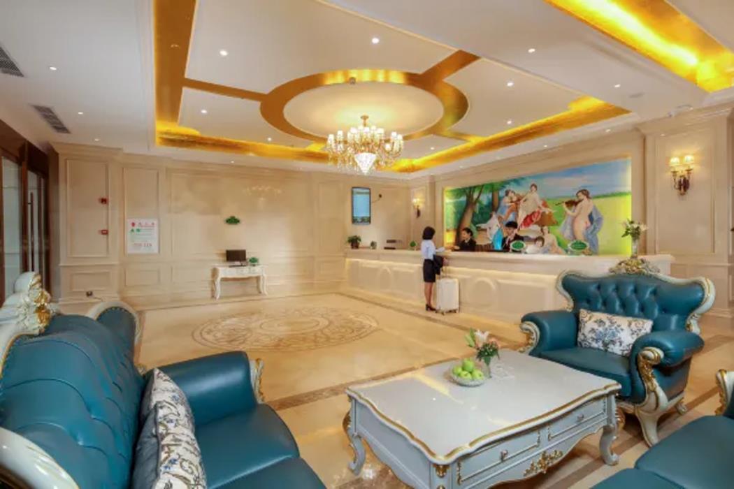 vienna hotel chengdu university of pertroleum metro station