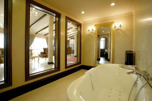 arena regia hotel and spa