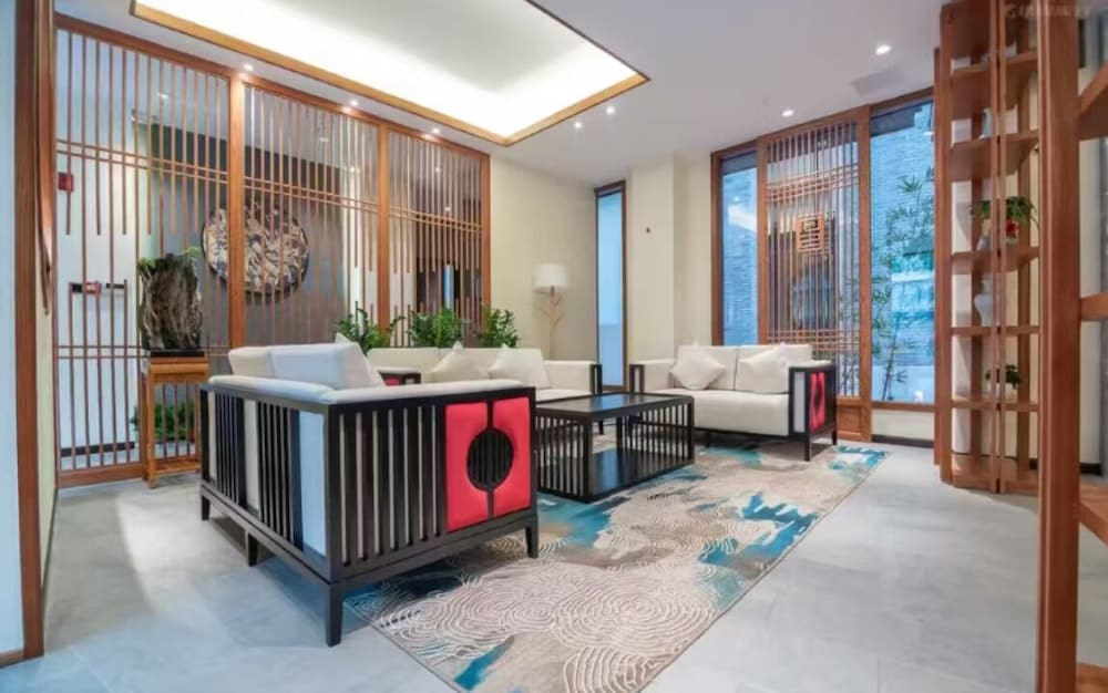 poltton international apartment liuzhou yaobu old town
