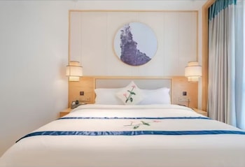 poltton international apartment liuzhou yaobu old town