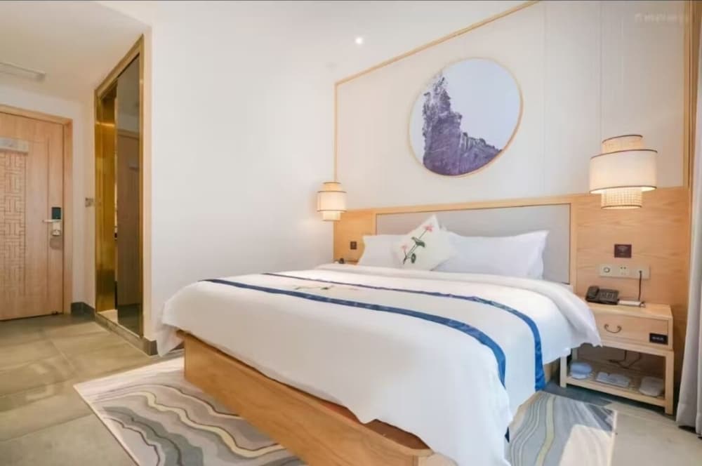 poltton international apartment liuzhou yaobu old town
