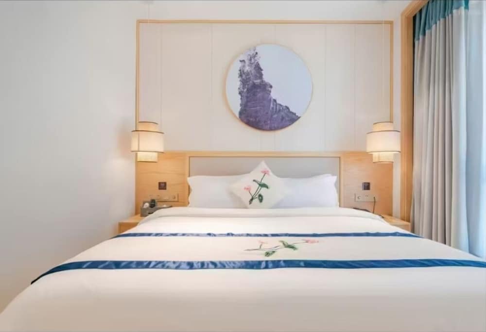 poltton international apartment liuzhou yaobu old town
