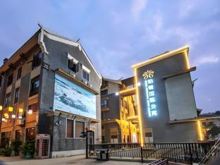poltton international apartment liuzhou yaobu old town