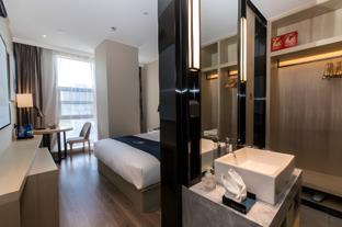 echarm hotel hefei changjiang xi road qilitang metro station